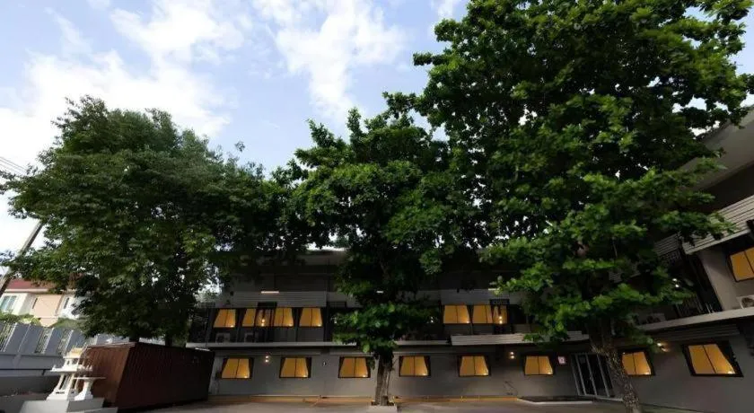 B2 Phayao Boutique & Budget Hotel