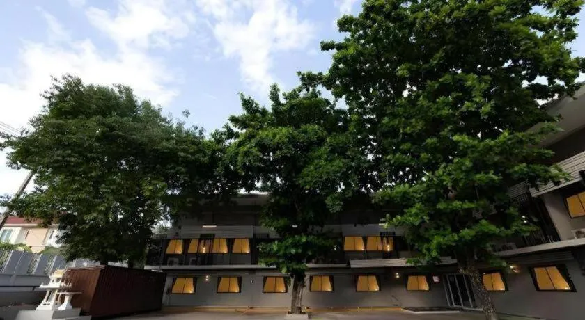 B2 Phayao Boutique & Budget Hotel