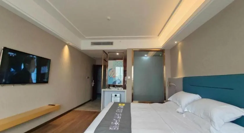 Bed in Cheermay Hotels