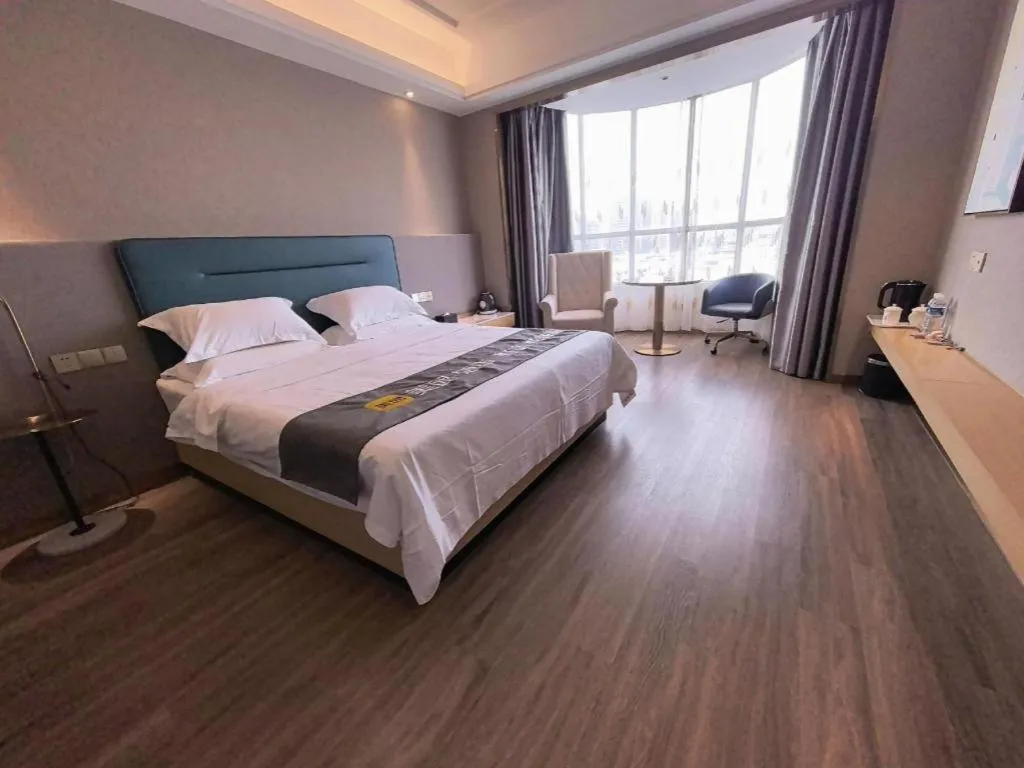 Bed in Cheermay Hotels