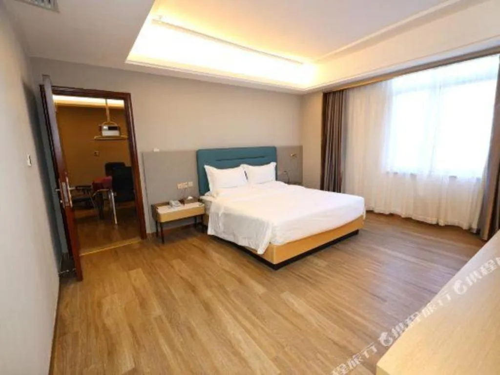 Bed in Cheermay Hotels