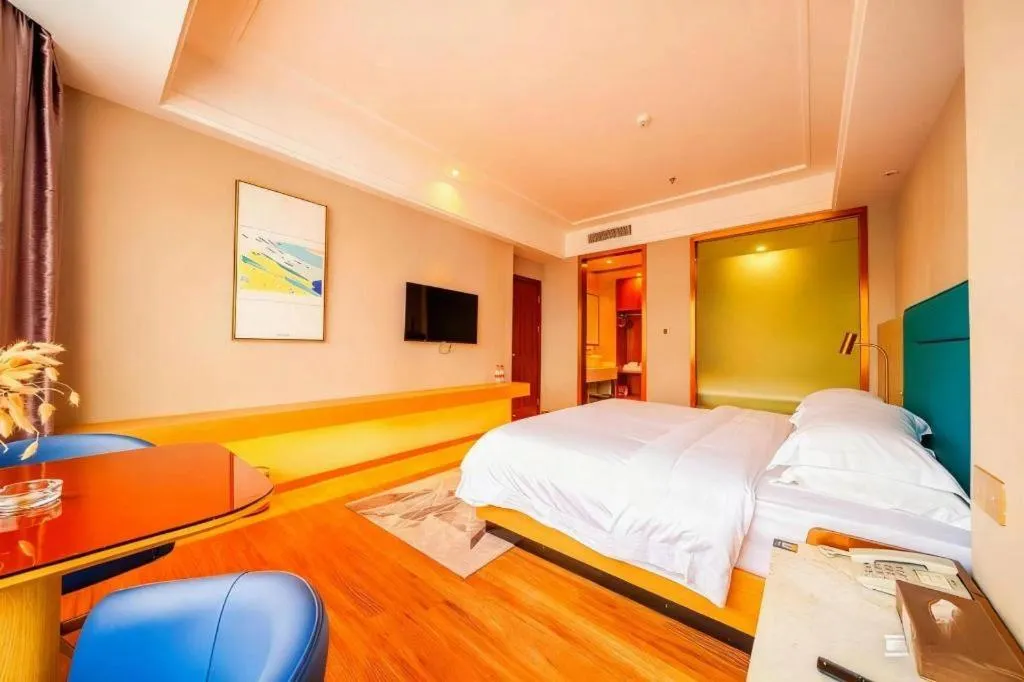 Bed in Cheermay Hotels