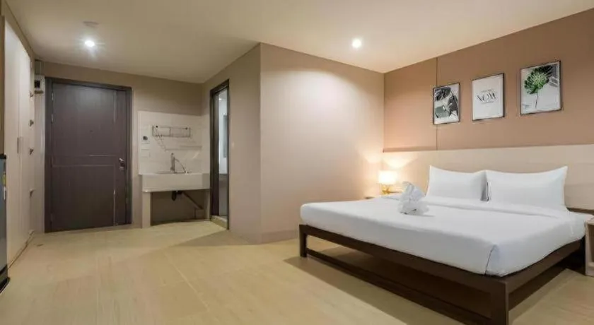 Bed in The Queen Palace