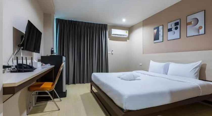 Bed in The Queen Palace