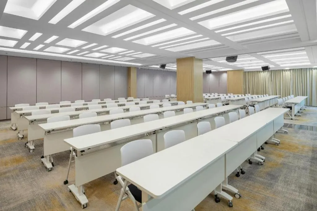 AMIGO migo Sleeping Hotel (mission hills)