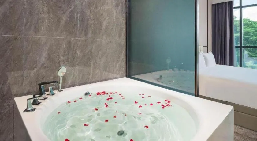 AMIGO migo Sleeping Hotel (mission hills)