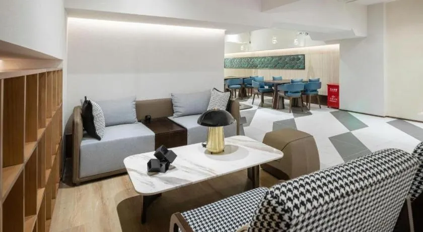 AMIGO migo Sleeping Hotel (mission hills)