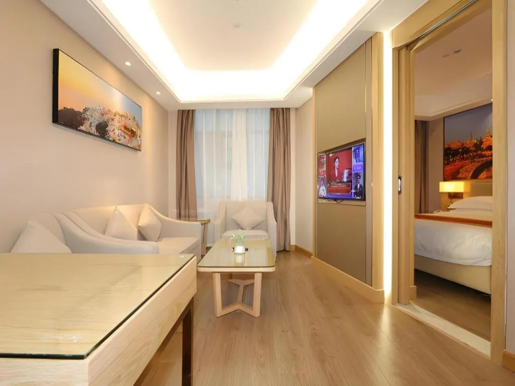 Bed in SHANGJINGHAO HOTEL （SAKATA SNOW ELEPHANT SUBWAY STATION SHOP）