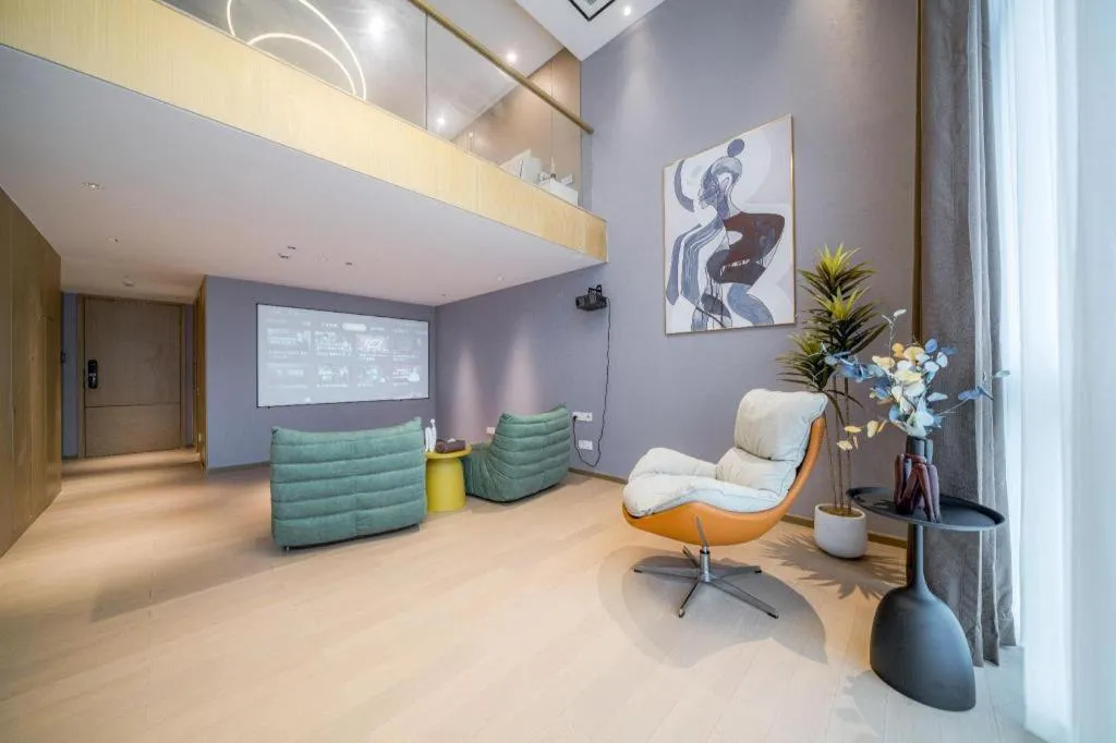 F-TOWN Fangtang Hotel (Shenzhen Longgang Tian'an Digital City Huanggekeng Subway Station)