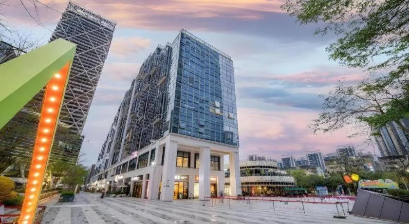F-TOWN Fangtang Hotel (Shenzhen Longgang Tian'an Digital City Huanggekeng Subway Station)