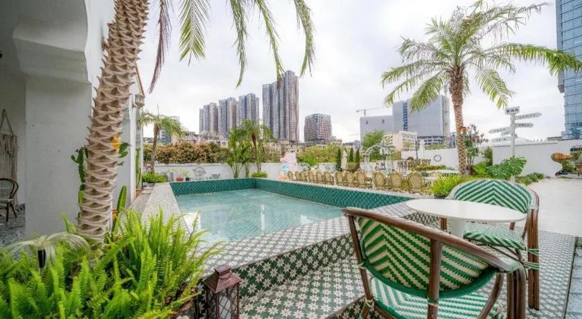 F-TOWN Fangtang Hotel (Shenzhen Longgang Tian'an Digital City Huanggekeng Subway Station)