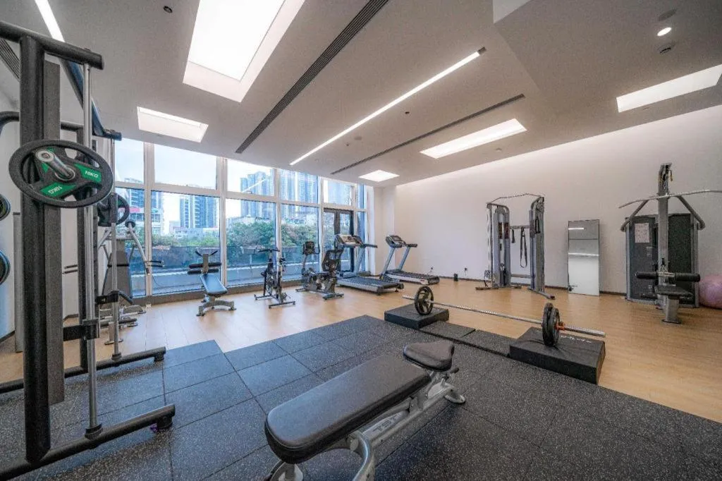 F-TOWN Fangtang Hotel (Shenzhen Longgang Tian'an Digital City Huanggekeng Subway Station)