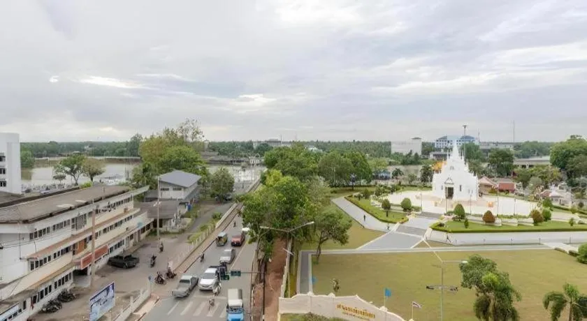 B2 Surat Thani Boutique & Budget Hotel