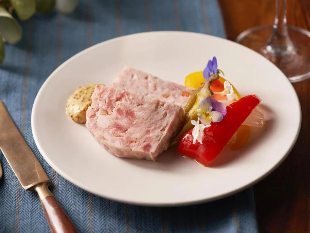 LONGINGHOUSE　旧軽井沢・諏訪ノ森