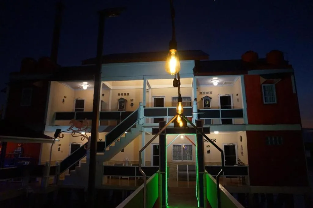 Sunset Curly Bay Hotel & Resort