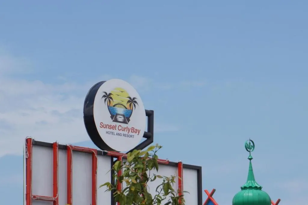 Sunset Curly Bay Hotel & Resort