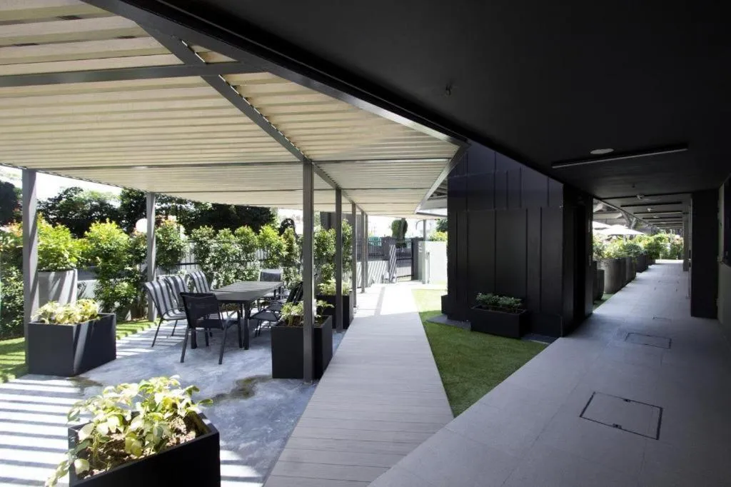 Coliwoo Keppel Serviced Apartments