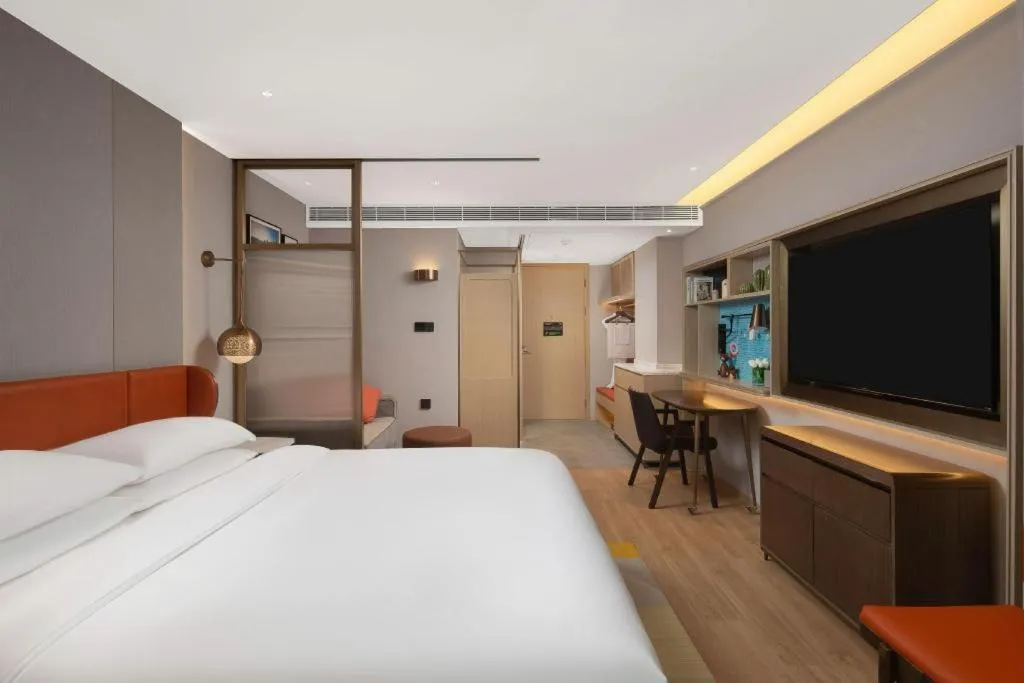 Bed in Home2 Suites by Hilton Xishuangbanna