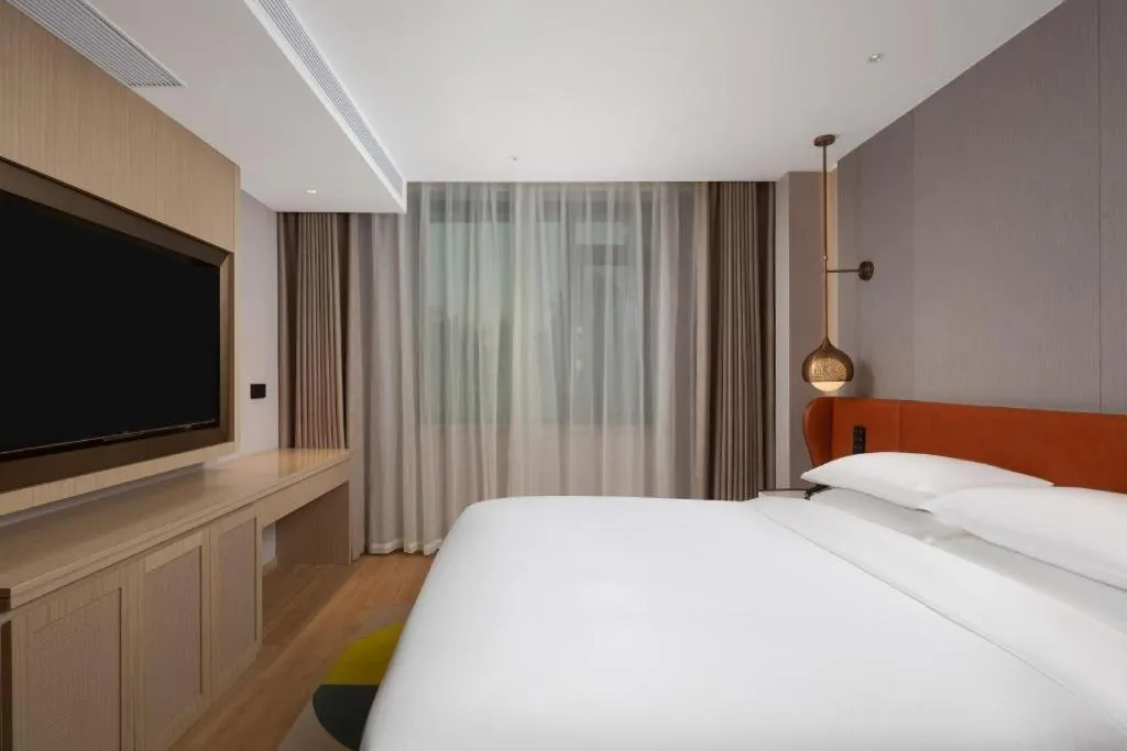 Bed in Home2 Suites by Hilton Xishuangbanna