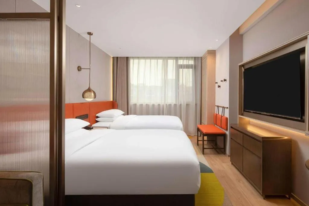 Bed in Home2 Suites by Hilton Xishuangbanna