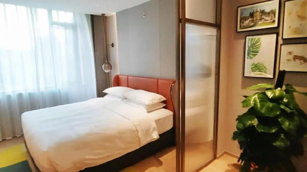 Bed in Home2 Suites by Hilton Xishuangbanna