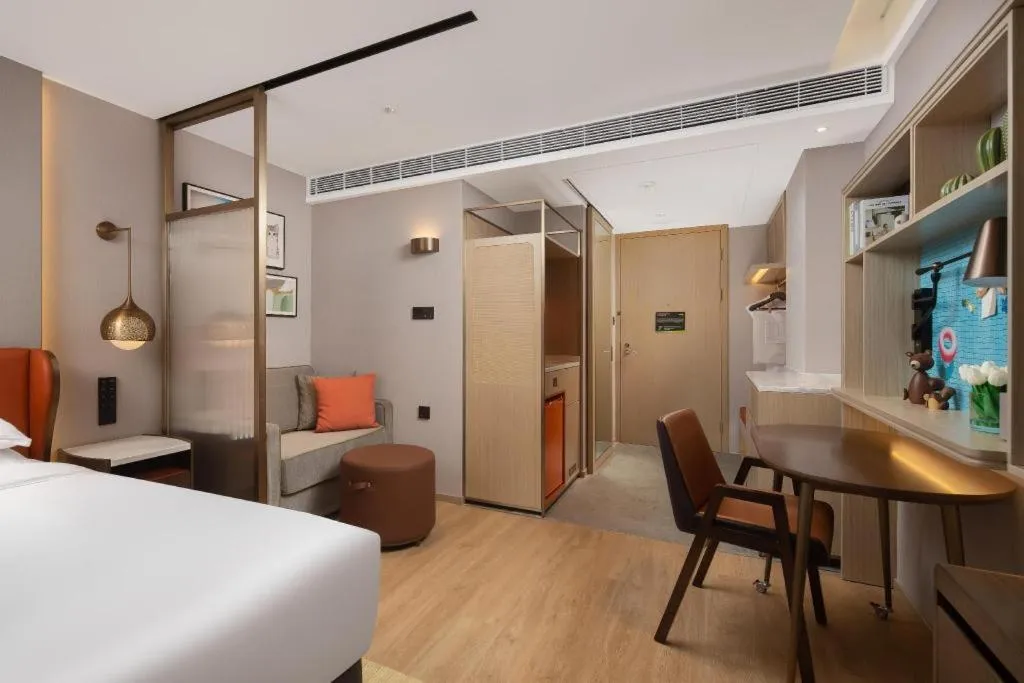 Bed in Home2 Suites by Hilton Xishuangbanna