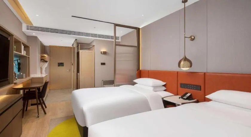 Bed in Home2 Suites by Hilton Xishuangbanna