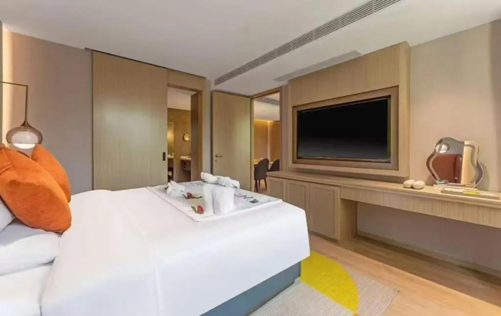 Bed in Home2 Suites by Hilton Xishuangbanna