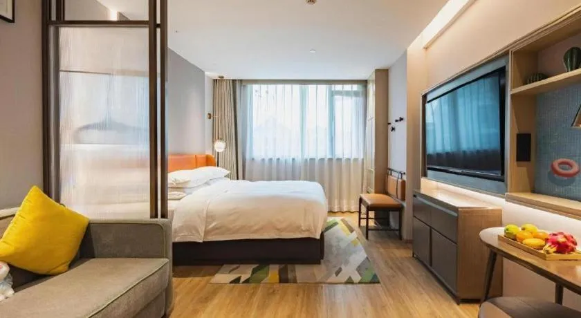 Bed in Home2 Suites by Hilton Xishuangbanna