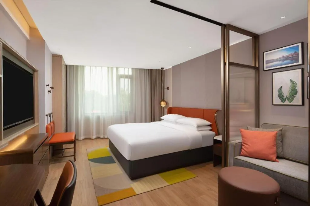 Bed in Home2 Suites by Hilton Xishuangbanna
