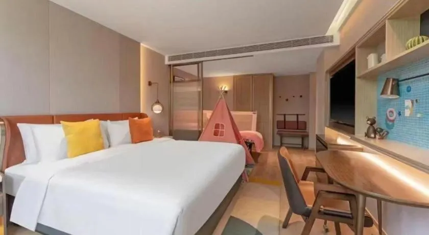 Bed in Home2 Suites by Hilton Xishuangbanna