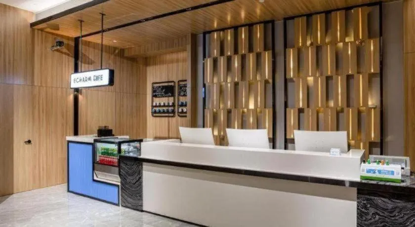 Echarm Hotel Zhanjiang Zhanchuan Avenue Wanda Plaza
