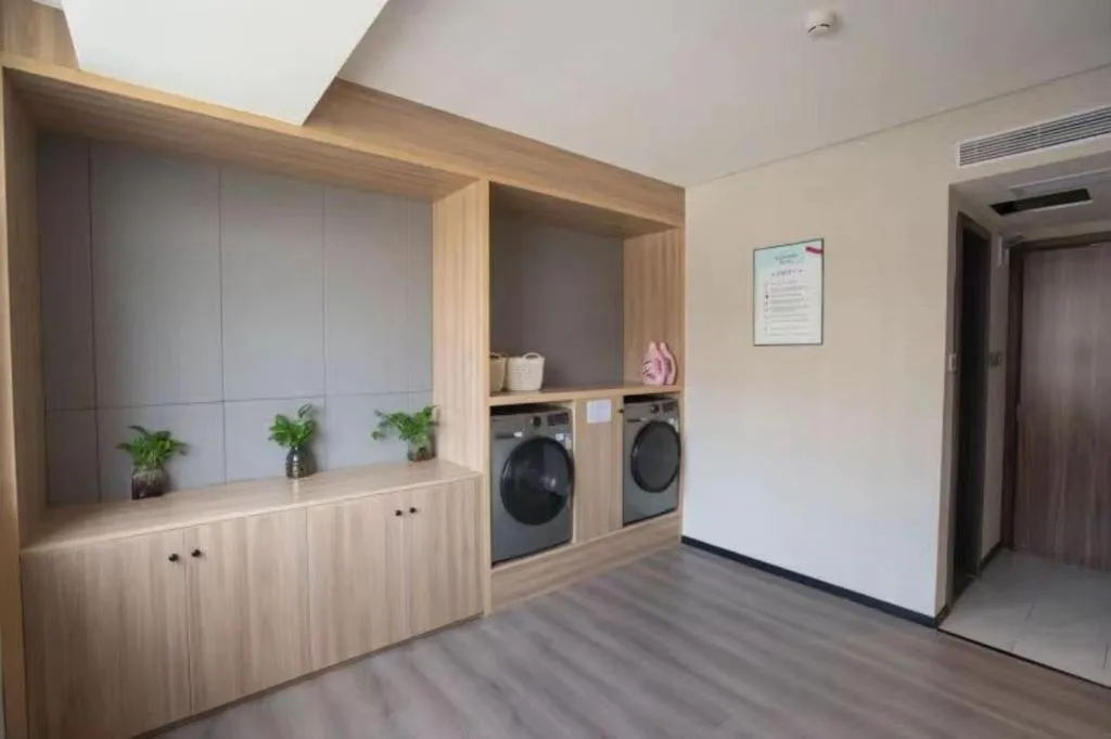 Echarm Hotel Zhanjiang Zhanchuan Avenue Wanda Plaza