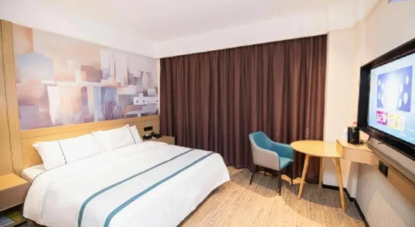 Bed in City Comfort Inn Changsha Sifangping University of National Defense Science and Technology