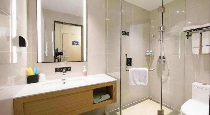 City Comfort Inn Wuhan Yangtze River Bridge Yellow Crane Tower