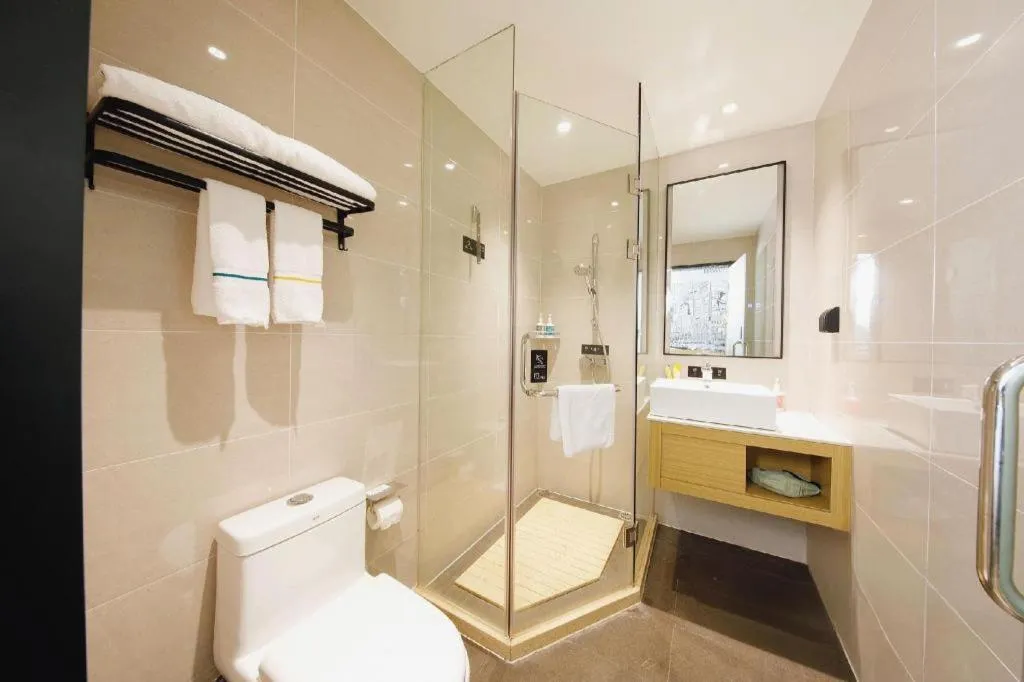 City Comfort Inn Wuhan Yangtze River Bridge Yellow Crane Tower