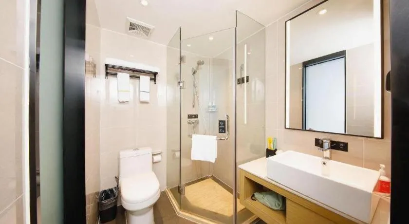 City Comfort Inn Wuhan Yangtze River Bridge Yellow Crane Tower