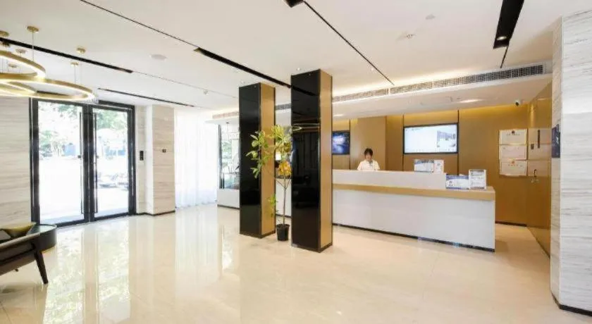 City Comfort Inn Wuhan Yangtze River Bridge Yellow Crane Tower