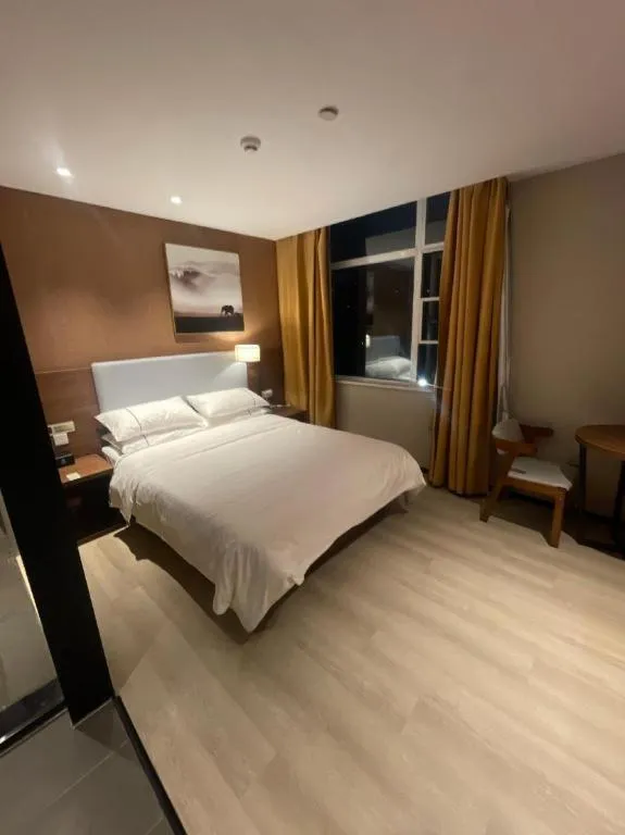 Bed in JTOUR Inn Wuhan Textile University