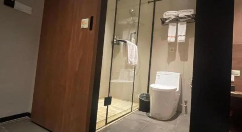 JTOUR Inn Wuhan Textile University