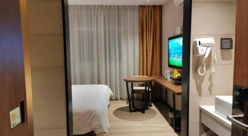 Bed in JTOUR Inn Wuhan Textile University