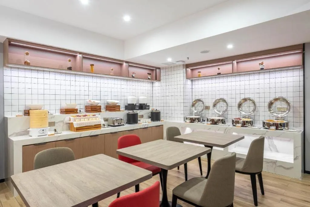 Borrman Hotel Zhanjiang Jinshawan Chikan Republic of China Style Street