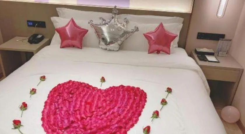 Bed in Borrman Hotel Zhongshan Lihe Plaza