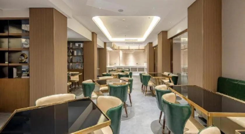 Borrman Hotel Lipu Central Plaza