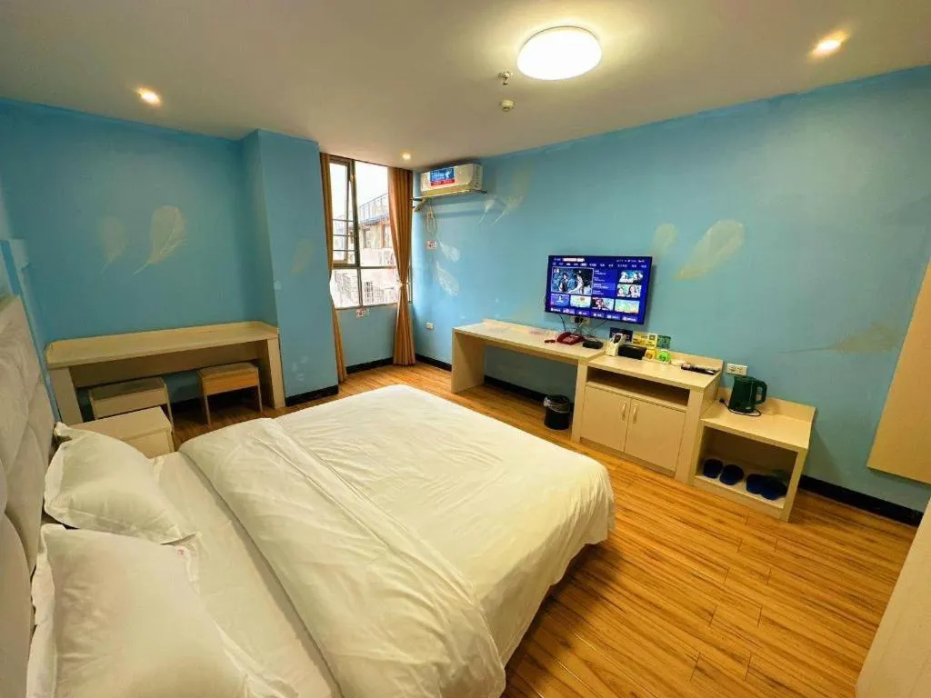 Bed in Borrman Hotel Lipu Central Plaza