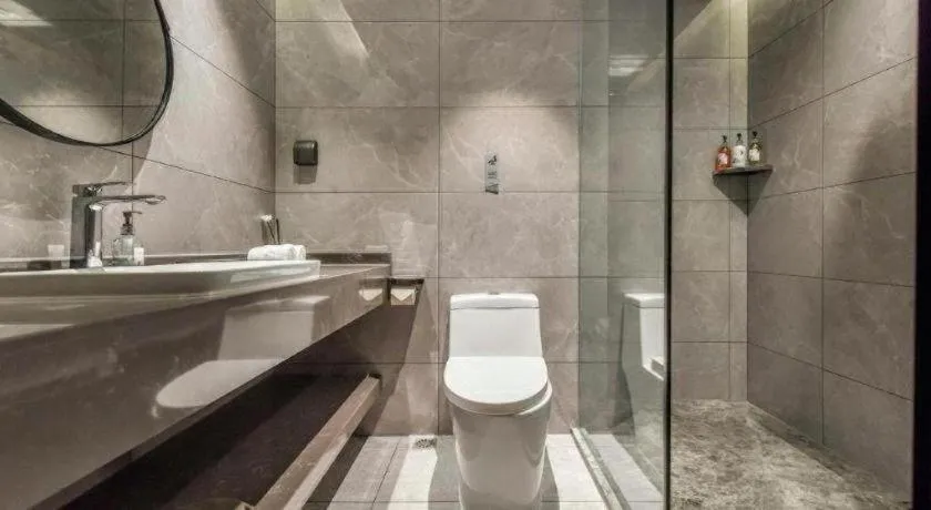 Borrman Hotel Korla Peacock River