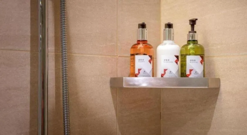 Borrman Hotel Korla Peacock River