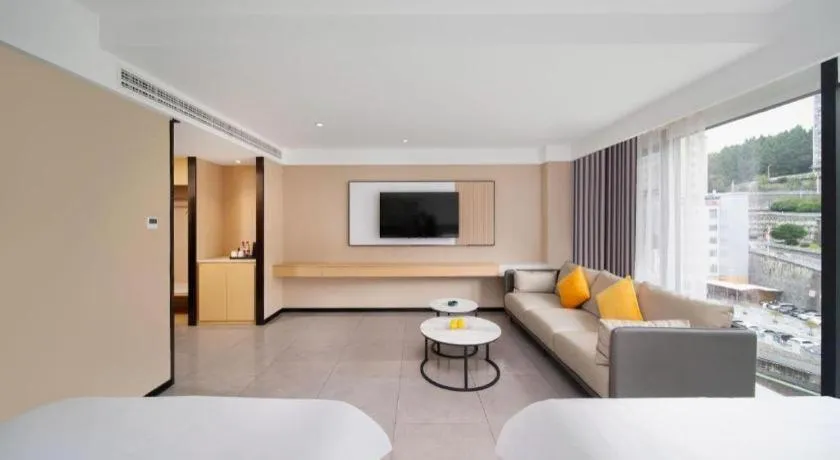 City Comfort Inn Badong Passenger Transport Center