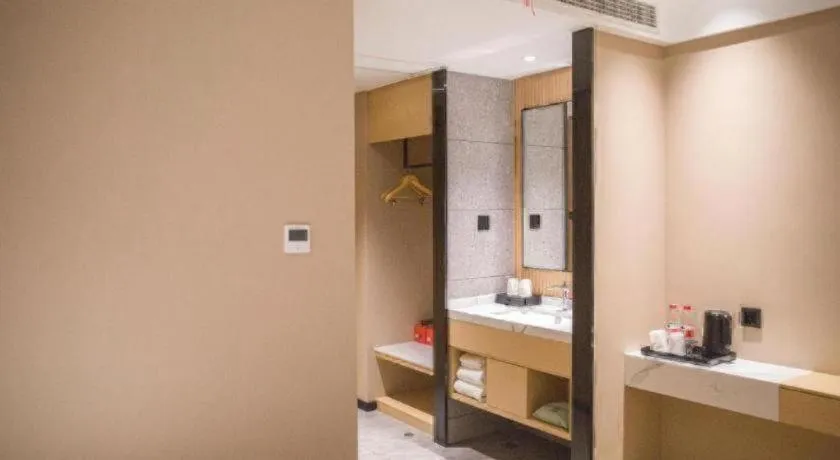 City Comfort Inn Badong Passenger Transport Center