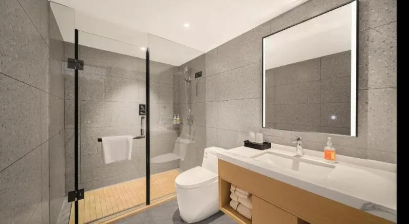 City Comfort Inn Badong Passenger Transport Center